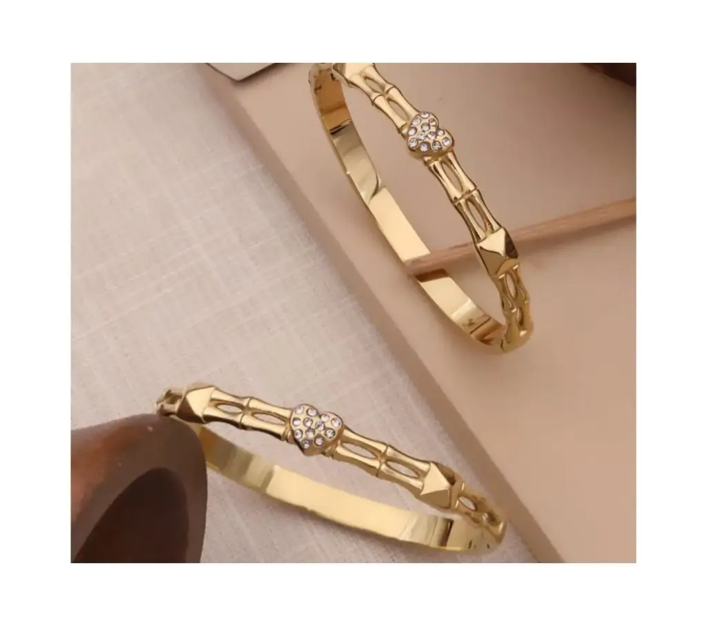 Heart stone kada